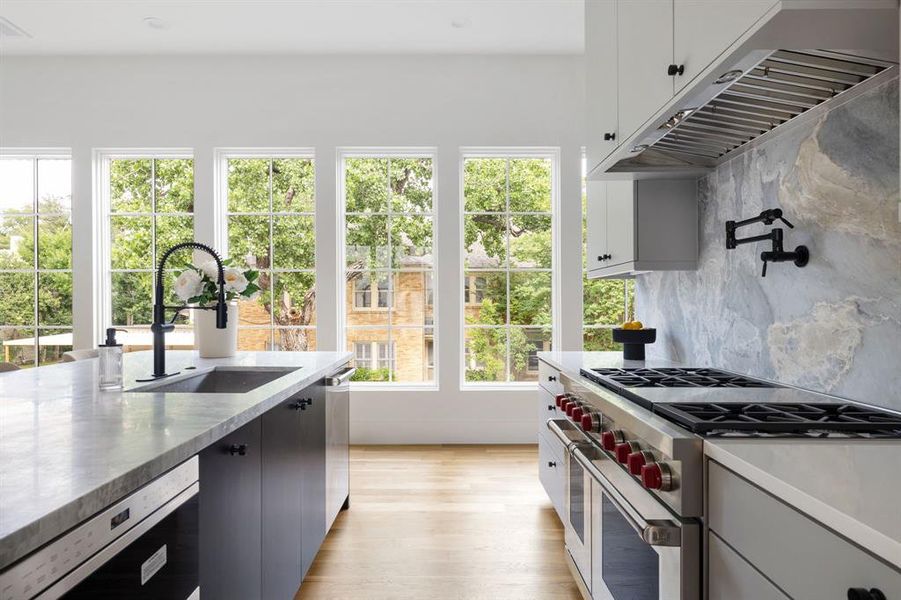 Furnished interior view inside a new home in , Dallas (Image 12).