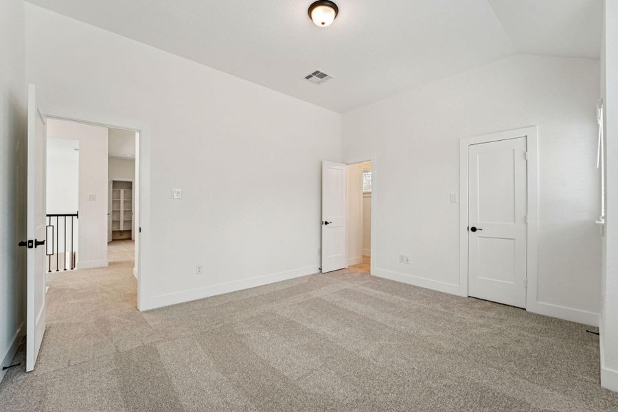 Spacious, unfurnished interior of a new home in The Woodlands Hills, Willis (Image 29).