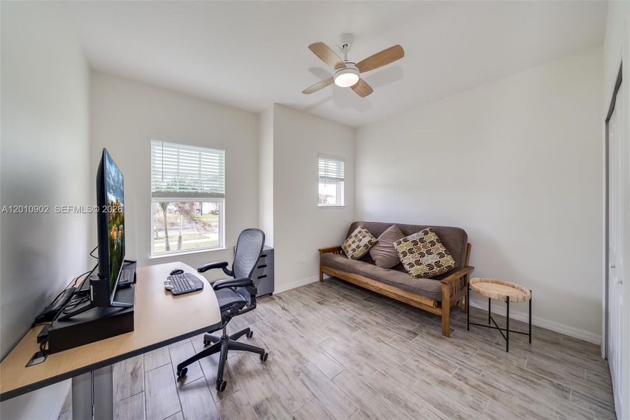 Furnished interior view inside a new home in , Port St. Lucie (Image 31).
