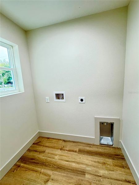 Spacious, unfurnished interior of a new home in , Ocala (Image 19).