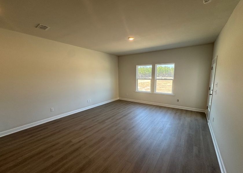 Spacious, unfurnished interior of a new home in Tea Farm, Ravenel (Image 12). Spacious, unfurnished interior of a new home in Tea Farm, Ravenel (Image 12).