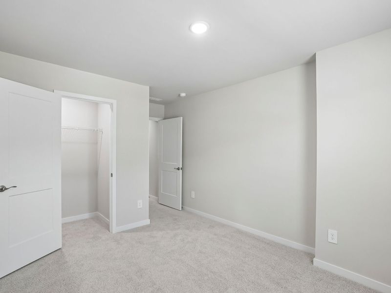 Spacious, unfurnished interior of a new home in The Heritage at Buffaloe Reserve, Raleigh (Image 20). Spacious, unfurnished interior of a new home in The Heritage at Buffaloe Reserve, Raleigh (Image 20).