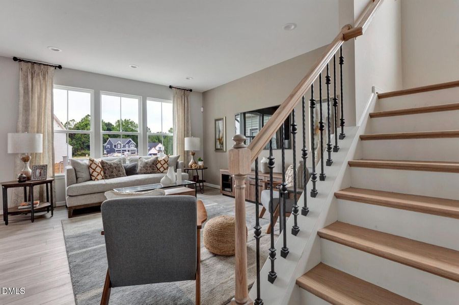 07-Family Room (Large)