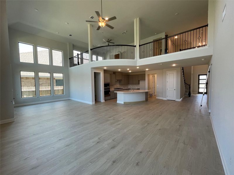 From Family Room to Kitchen & Casual Dining From Family Room to Kitchen & Casual Dining