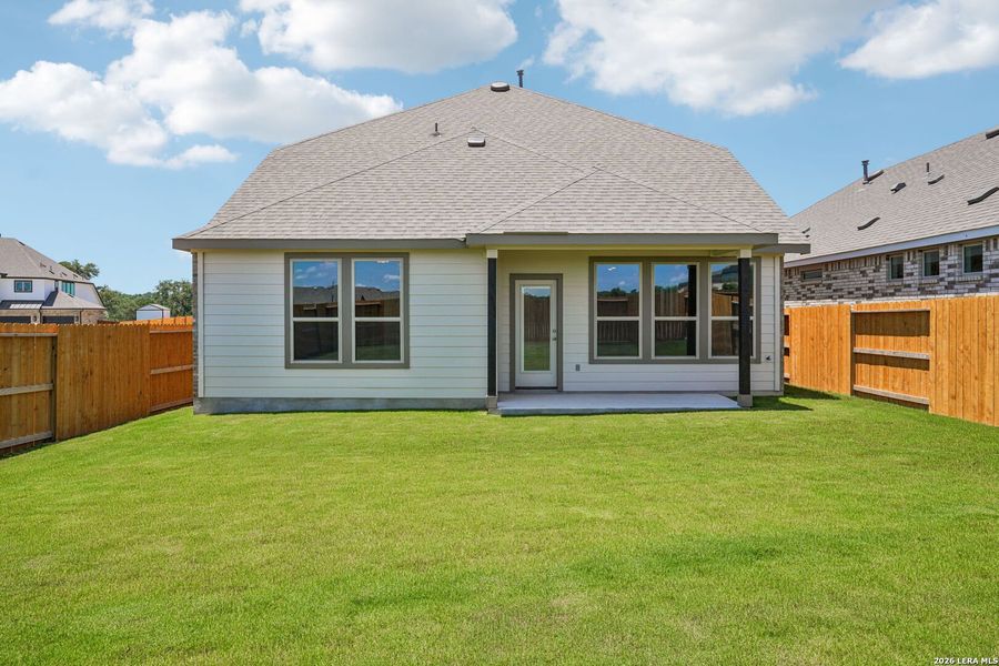 Exterior details and patio area of a home in Meyer Ranch - Enclave, New Braunfels (Image 18).