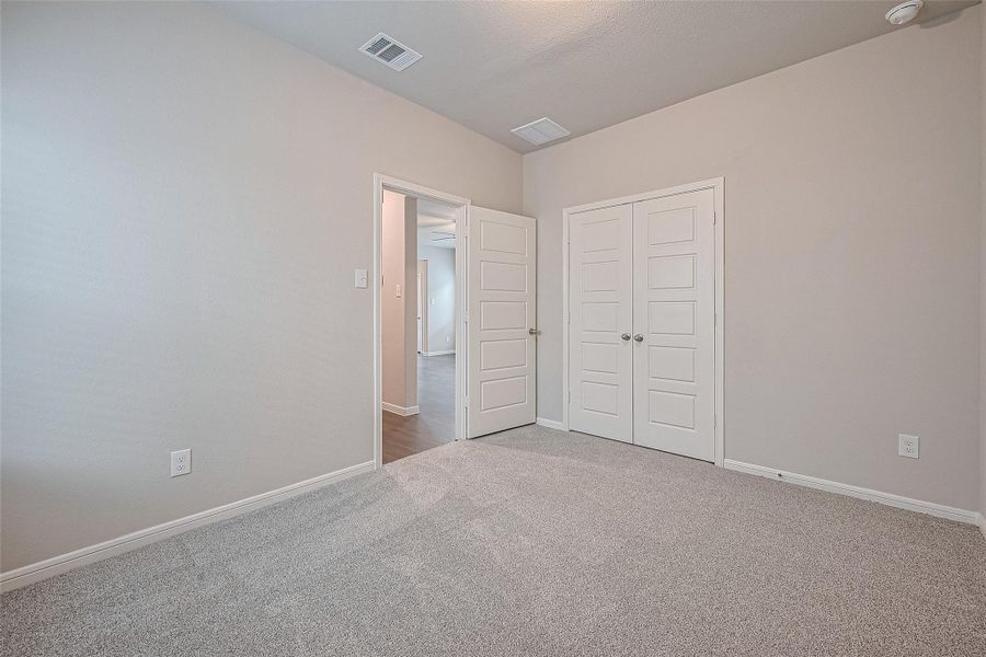 Spacious, unfurnished interior of a new home in Woodland Lakes, Huffman (Image 28). Spacious, unfurnished interior of a new home in Woodland Lakes, Huffman (Image 28).