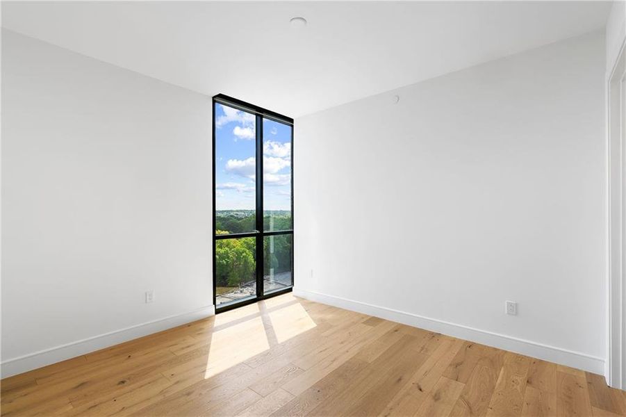 Spacious, unfurnished interior of a new home in The Dillon Buckhead, Atlanta (Image 26).
