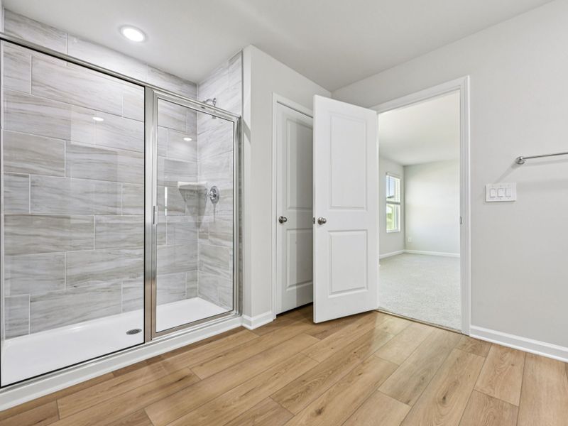 Spacious, unfurnished interior of a new home in Oak Manor - Signature Series, Garner (Image 15). Spacious, unfurnished interior of a new home in Oak Manor - Signature Series, Garner (Image 15).
