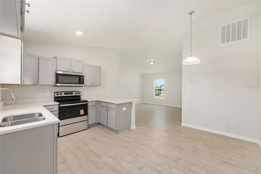 Furnished interior view inside a new home in , Ocala (Image 8).
