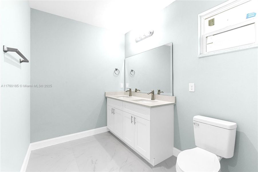 Furnished interior view inside a new home in , Lehigh Acres (Image 8).