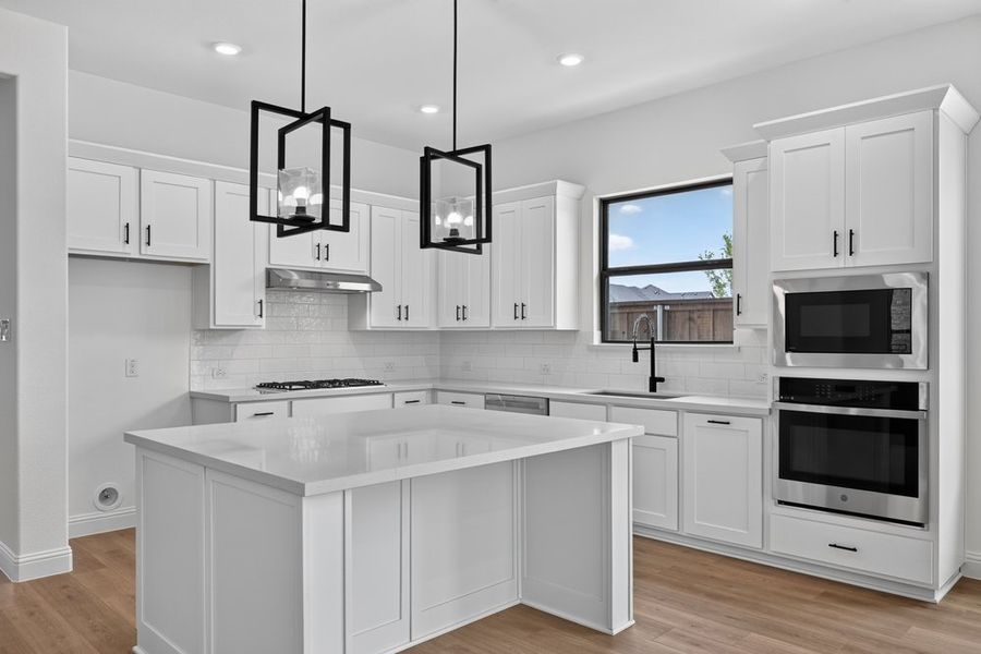 Furnished interior view inside a new home in Highland Lakes, McKinney (Image 8).