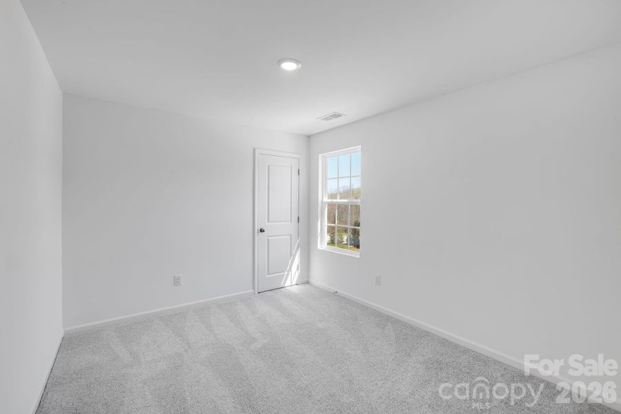 Spacious, unfurnished interior of a new home in Cleveland Hill, Shelby (Image 27).