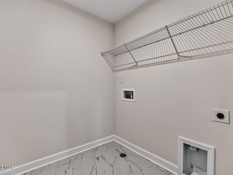 025-1280x960-laundry