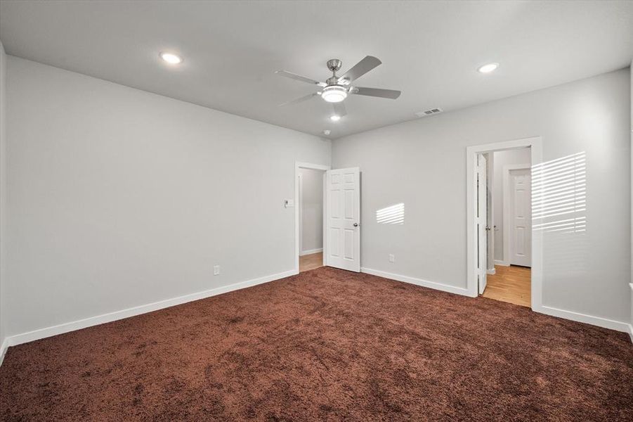 Spacious, unfurnished interior of a new home in , Corsicana (Image 23).
