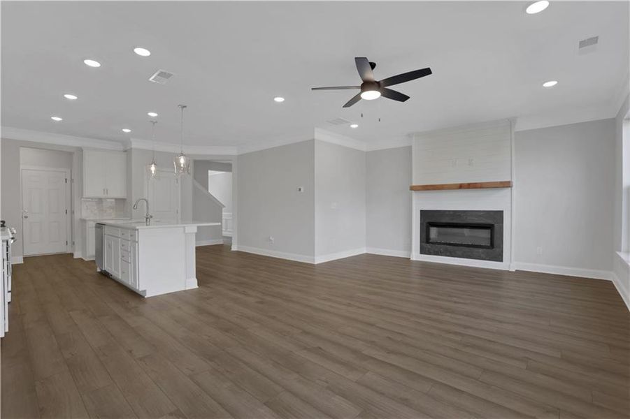 Spacious, unfurnished interior of a new home in Villas at Dawsonville Townhomes, Dawsonville (Image 19). Spacious, unfurnished interior of a new home in Villas at Dawsonville Townhomes, Dawsonville (Image 19).