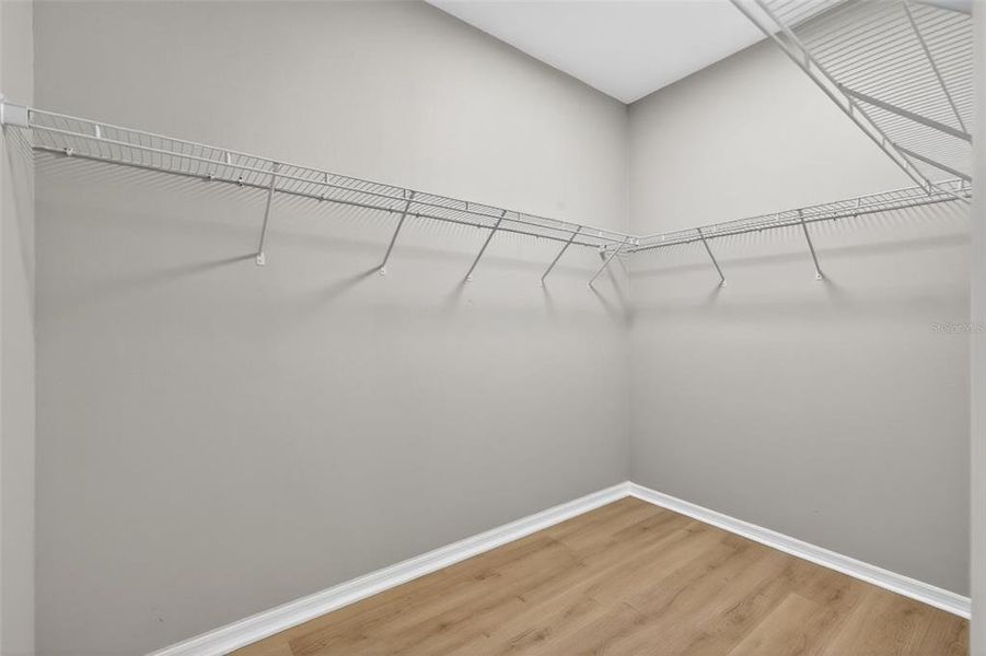 Spacious, unfurnished interior of a new home in , Umatilla (Image 17).