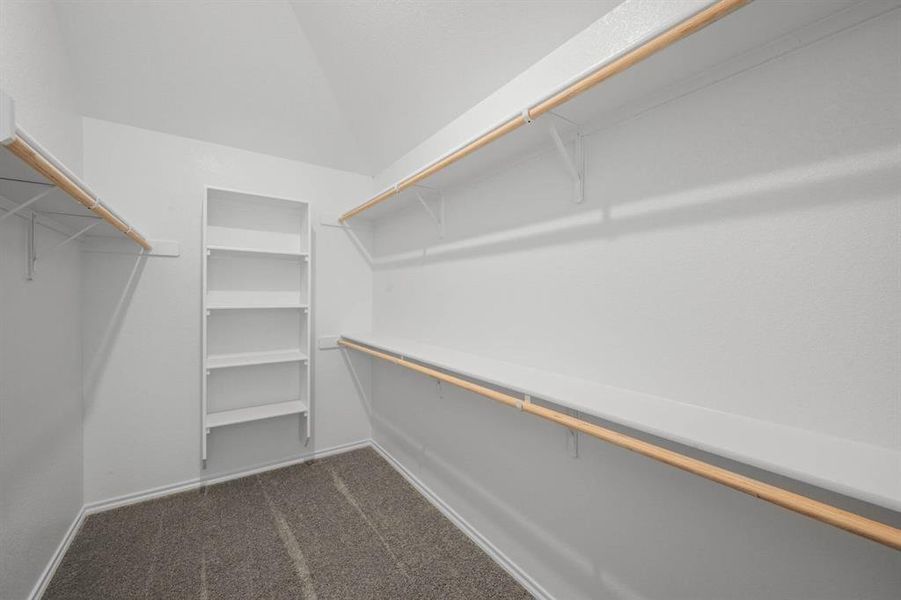 Spacious, unfurnished interior of a new home in Summer Crest, Crowley (Image 30).