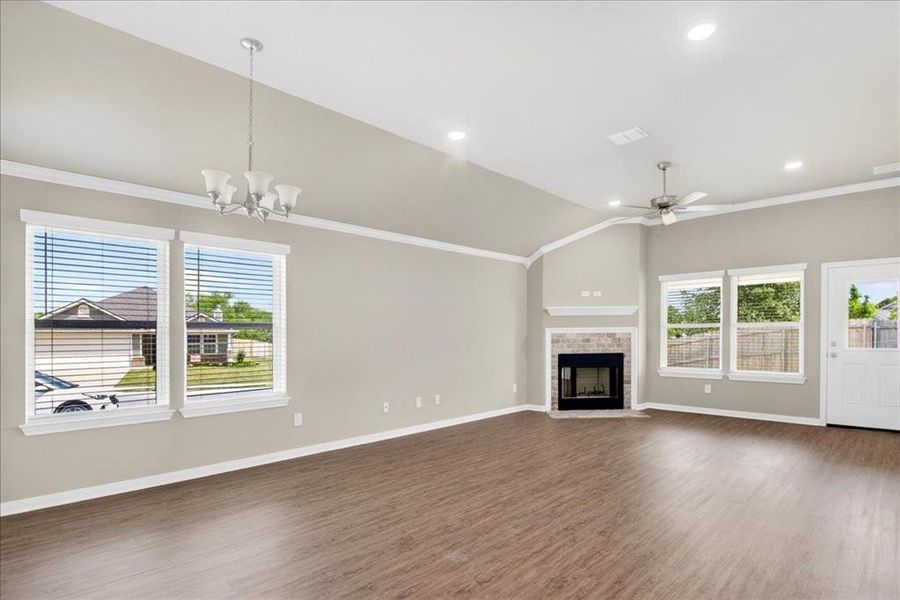 Spacious, unfurnished interior of a new home in , Robinson (Image 18).