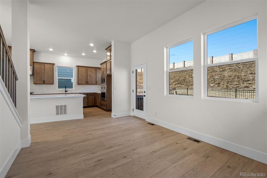 Spacious, unfurnished interior of a new home in Trailside at Cottonwood Creek, Colorado Springs (Image 28).