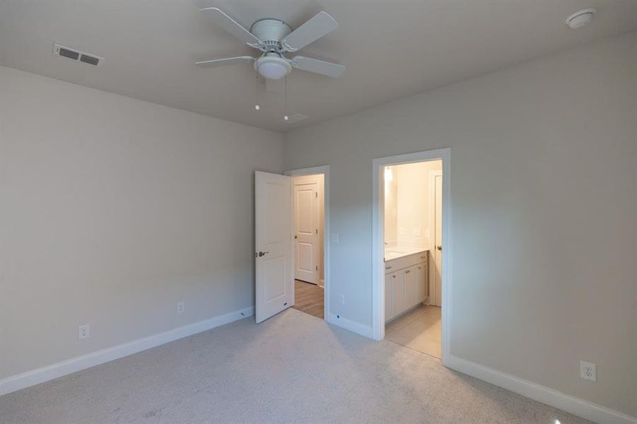 Spacious, unfurnished interior of a new home in Waterhaven, Cumming (Image 45).