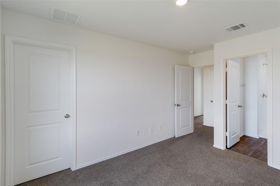 Spacious, unfurnished interior of a new home in Marigold, Uhland (Image 16). Spacious, unfurnished interior of a new home in Marigold, Uhland (Image 16).
