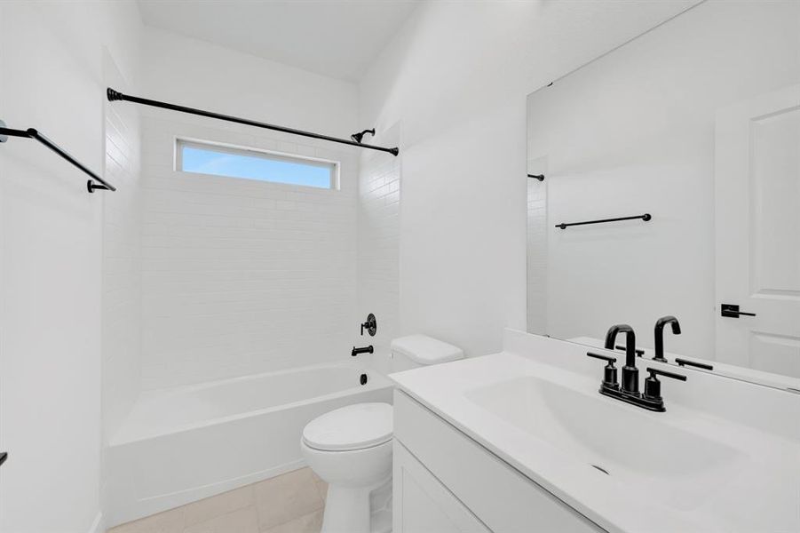 Furnished interior view inside a new home in Kreymer at the Park, Wylie (Image 10). Furnished interior view inside a new home in Kreymer at the Park, Wylie (Image 10).