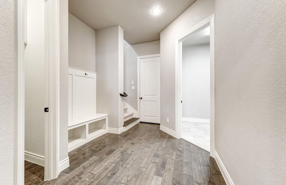 Spacious, unfurnished interior of a new home in Bridgeland 60′, Cypress (Image 33).