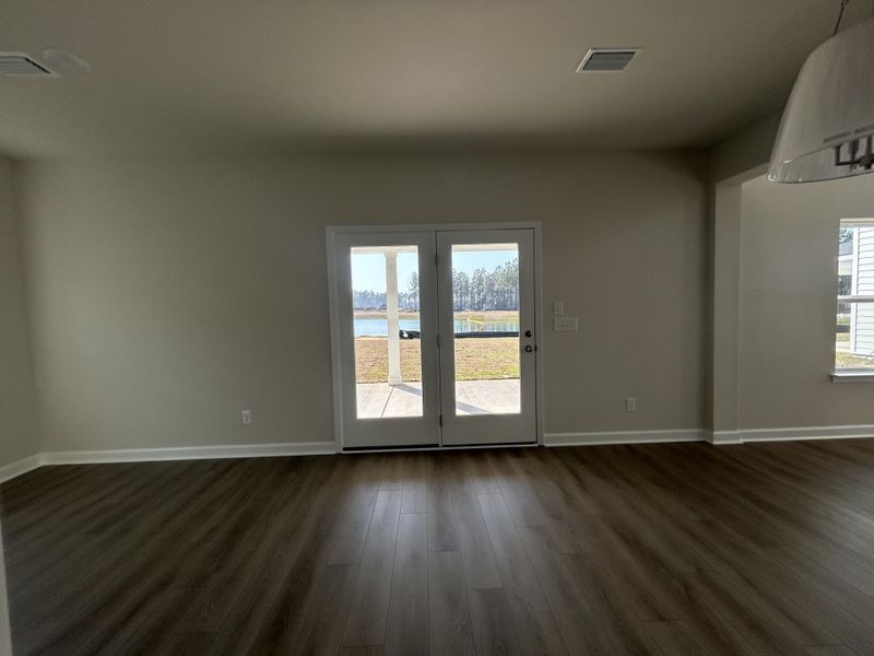 Spacious, unfurnished interior of a new home in , Ravenel (Image 12).