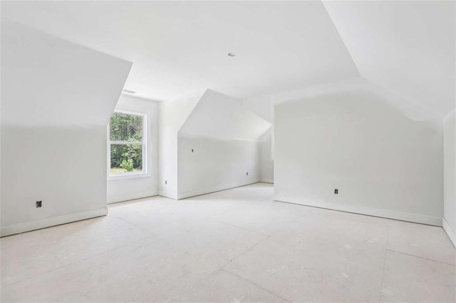 Spacious, unfurnished interior of a new home in Whitestone, Douglasville (Image 10).