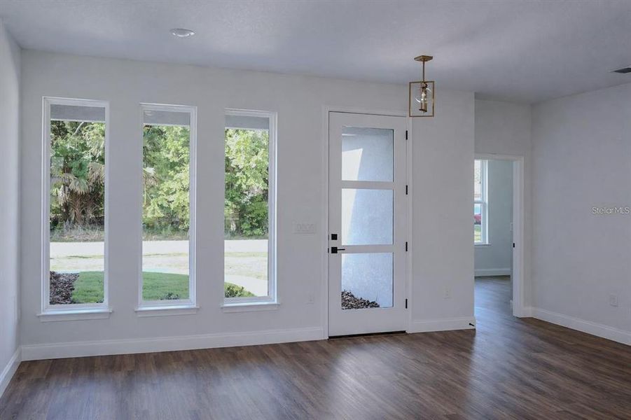 Spacious, unfurnished interior of a new home in , Palm Coast (Image 18).