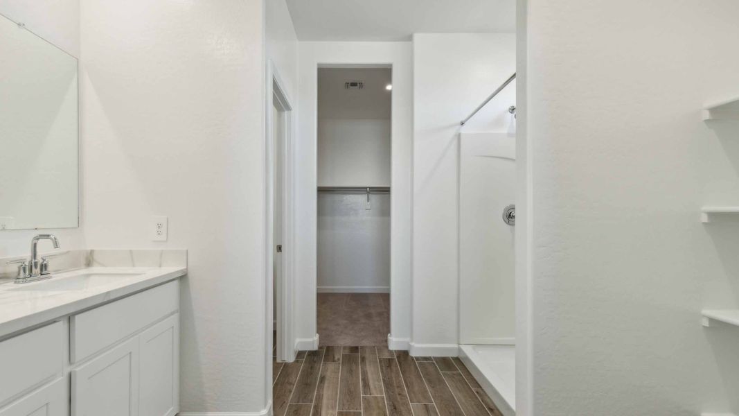 Furnished interior view inside a new home in Quail Ranch, San Tan Valley (Image 11).