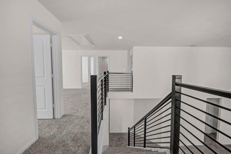 Spacious, unfurnished interior of a new home in , Pearland (Image 28). Spacious, unfurnished interior of a new home in , Pearland (Image 28).