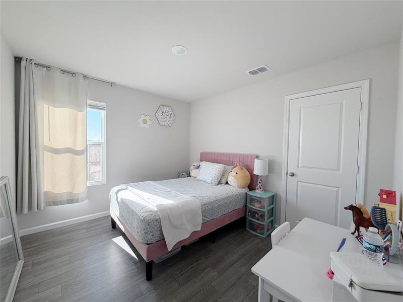 Furnished interior view inside a new home in , Abilene (Image 14).