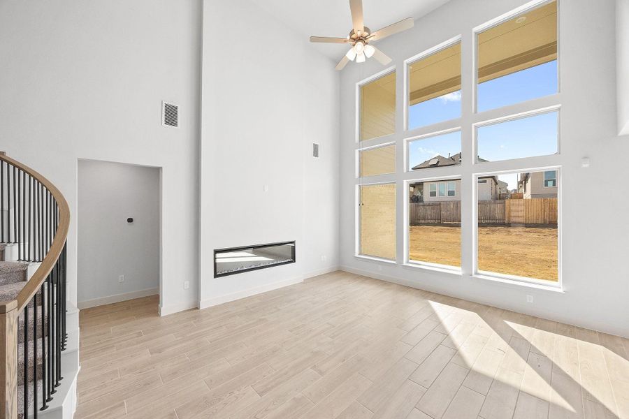 Spacious, unfurnished interior of a new home in Nolina, Georgetown (Image 30).