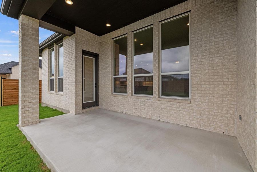 Image 11 of a home in Broken Oak. Image 11 of a home in Broken Oak.
