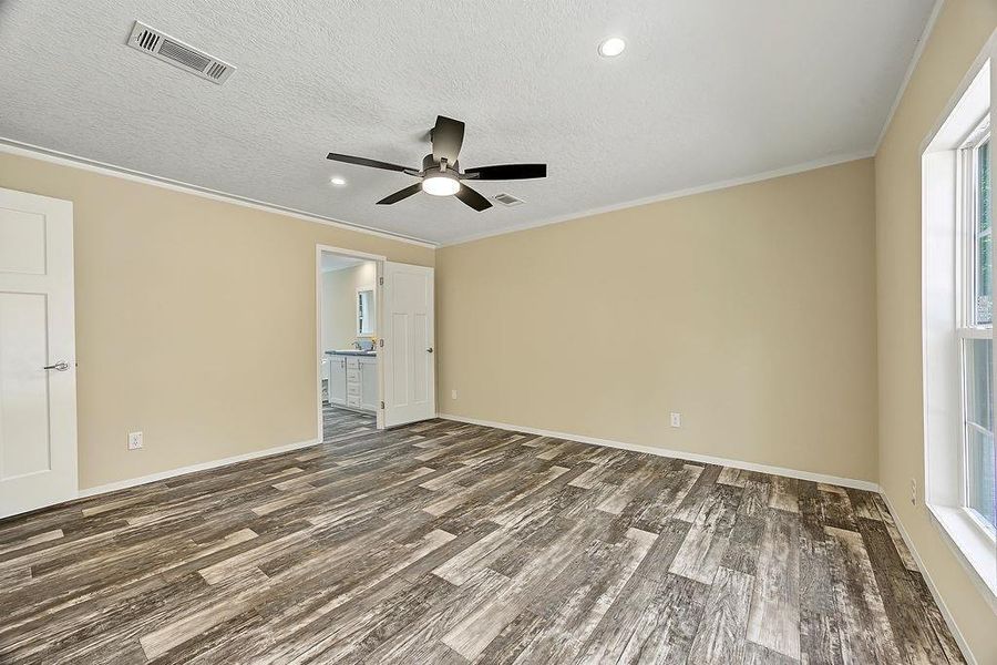 Spacious, unfurnished interior of a new home in , Eatonton (Image 20).