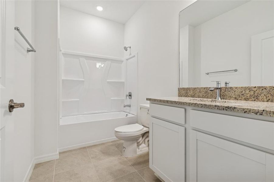 Furnished interior view inside a new home in Southpointe, Palmetto (Image 7).