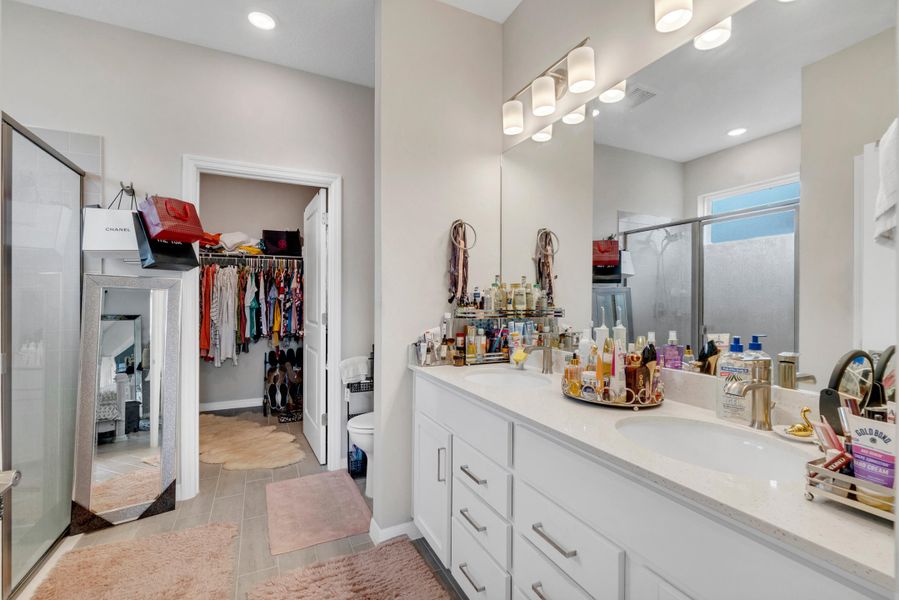544 Higgs Ave NW-28