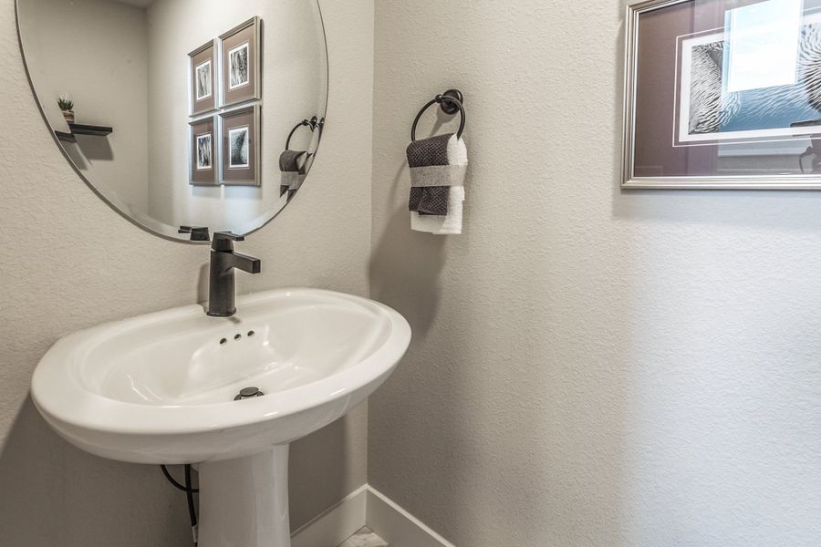 Representative furnished interior of a home built from the Galileo by Hartford Homes in Trailside, Timnath (Image 37).