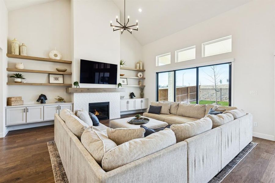 Furnished interior view inside a new home in Walsh Ranch 70', Fort Worth (Image 28). Furnished interior view inside a new home in Walsh Ranch 70', Fort Worth (Image 28).