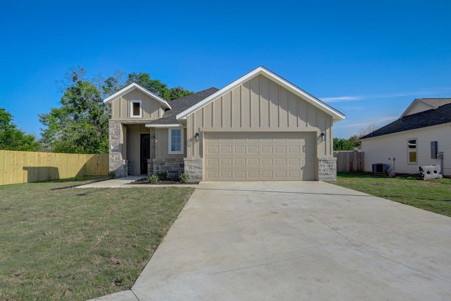 WELCOME HOME! 117 Callie St.: .241 acres WELCOME HOME! 117 Callie St.: .241 acres