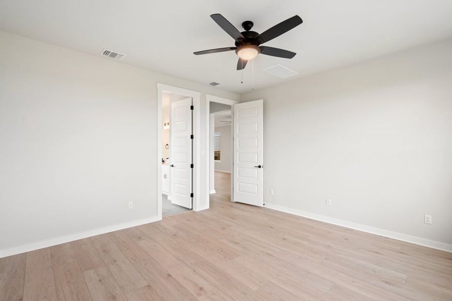 Spacious, unfurnished interior of a new home in Terrace Collection at Lariat, Liberty Hill (Image 28). Spacious, unfurnished interior of a new home in Terrace Collection at Lariat, Liberty Hill (Image 28).