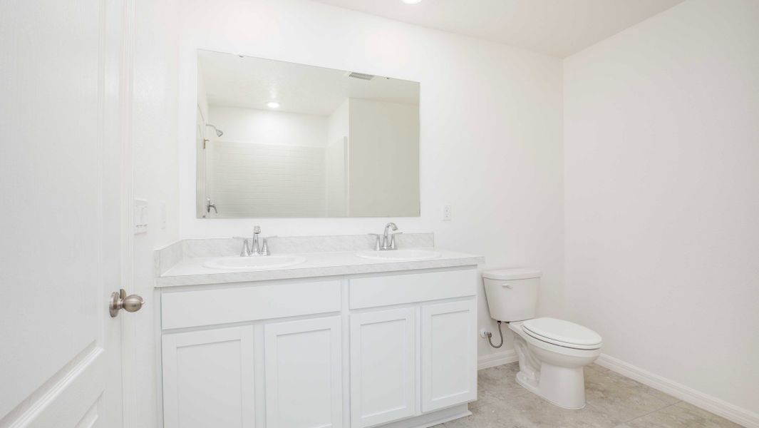 Representative furnished interior of a home built from the Violet by Maronda Homes in Coastal Communities, Edgewater (Image 9).