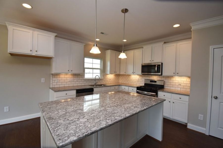 Representative furnished interior of a home built from the Newport by Keystone Homes NC in Trinity Meadows, Trinity (Image 7).