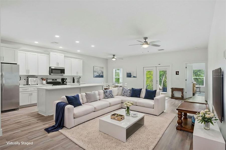 Furnished interior view inside a new home in , Spring Hill (Image 16).