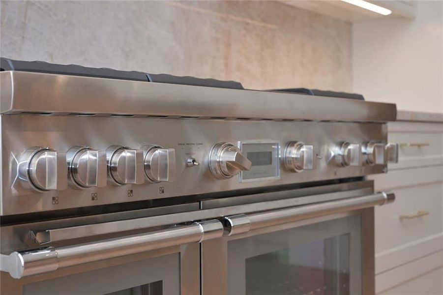 Close-up of interior finishes inside a home in , Athens (Image 20).