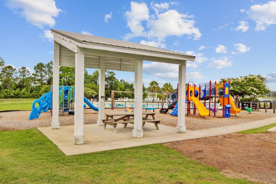 Community amenities in , Moncks Corner (Image 48).