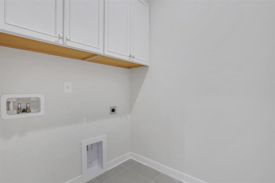 Spacious, unfurnished interior of a new home in Crystal Falls, Dawsonville (Image 29).