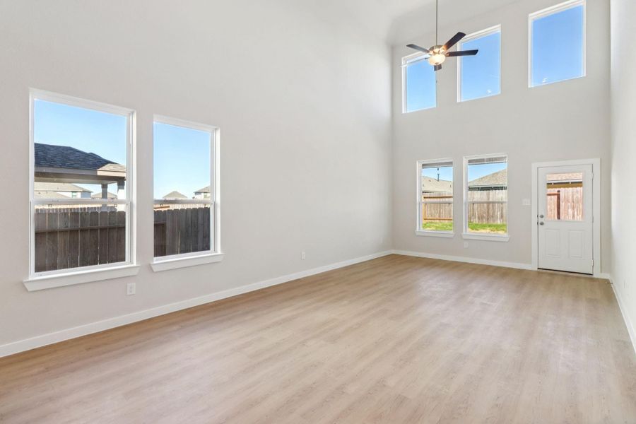 Spacious, unfurnished interior of a new home in Bluestem, Brookshire (Image 23).