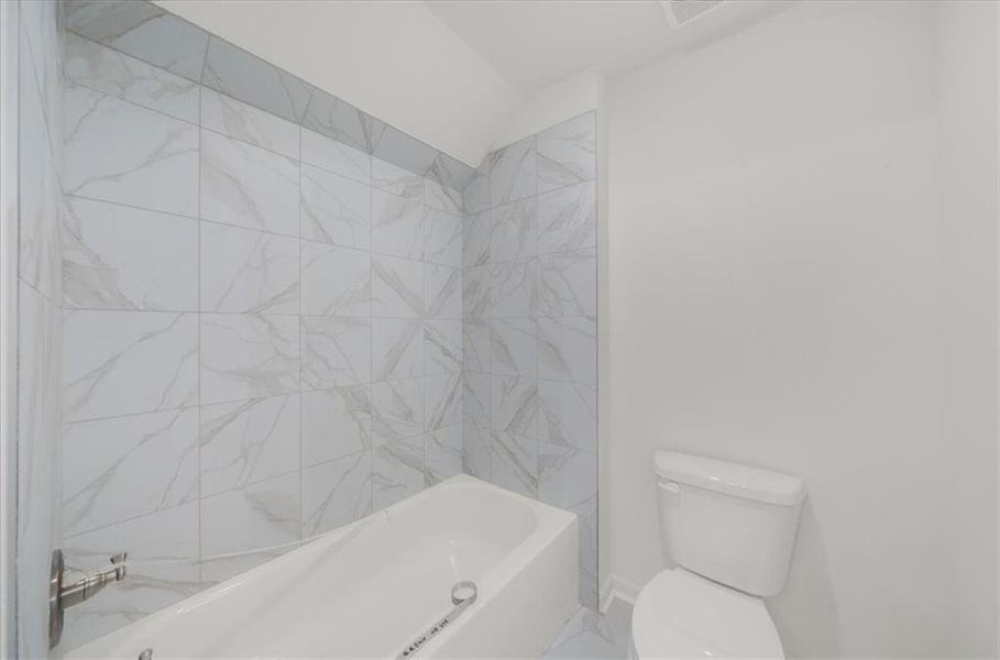 Furnished interior view inside a new home in , Gainesville (Image 16).